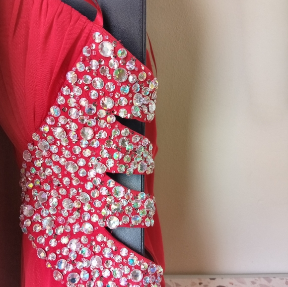 XSCAPE FORMAL DRESS - Picture 5 of 17